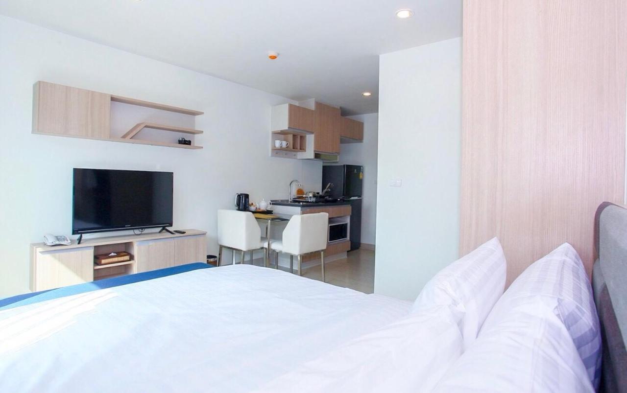 Niche Mono Sukhumvit 50 By Ariva Hotel Bangkok Esterno foto